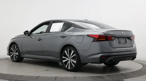 More photos of 2022 Nissan Altima 2.5 SR at Auto Boutique Florida, FL
