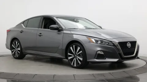 Another view of 2022 Nissan Altima 2.5 SR for sale in Jacksonville, FL at Auto Boutique Florida