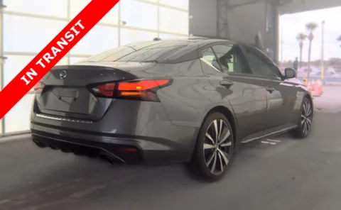 More photos of 2022 Nissan Altima 2.5 SR at Auto Boutique Florida, FL