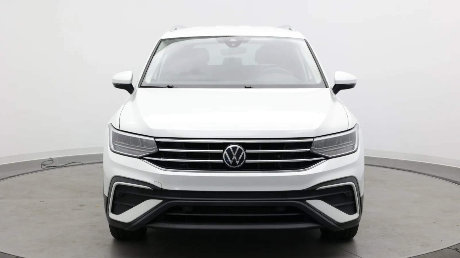 Volkswagen Tiguan photo 2