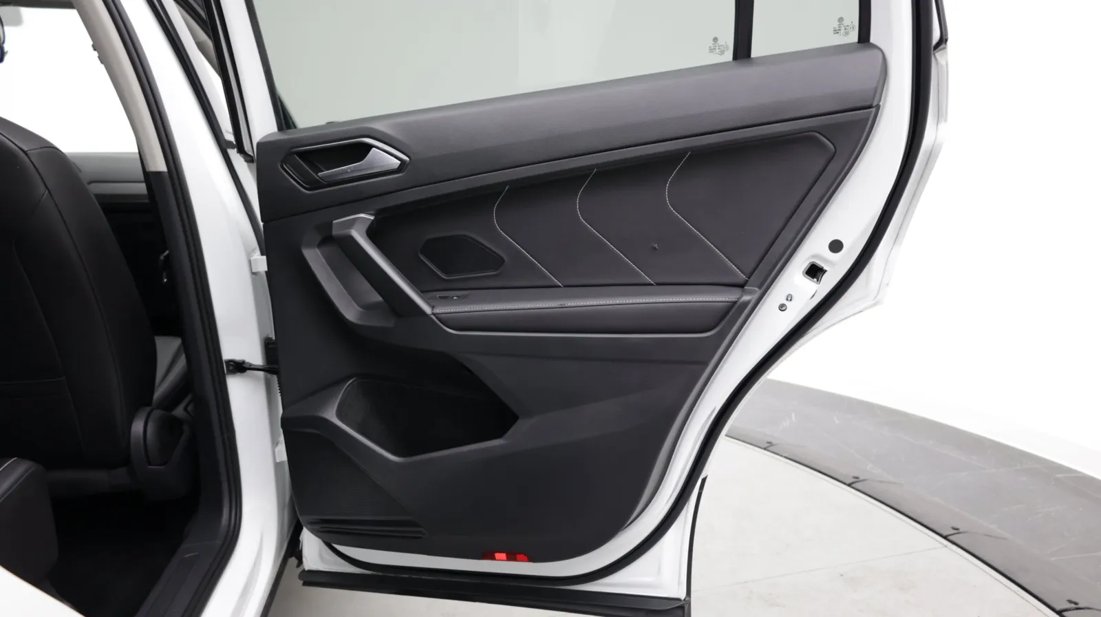 Volkswagen Tiguan photo 34