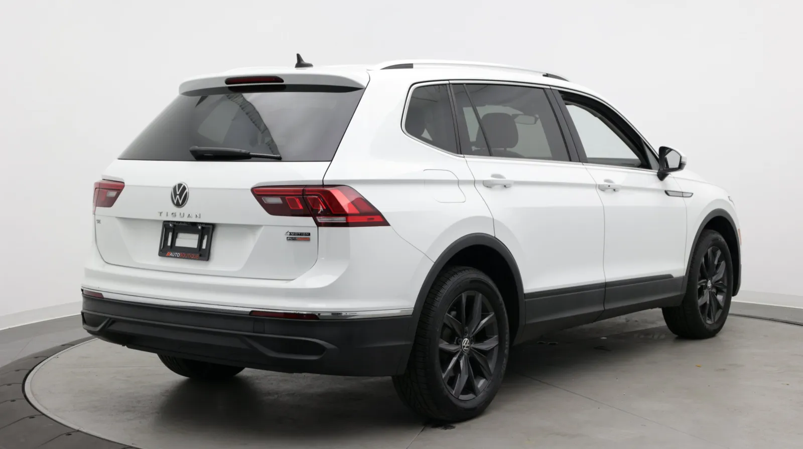 Volkswagen Tiguan photo 7