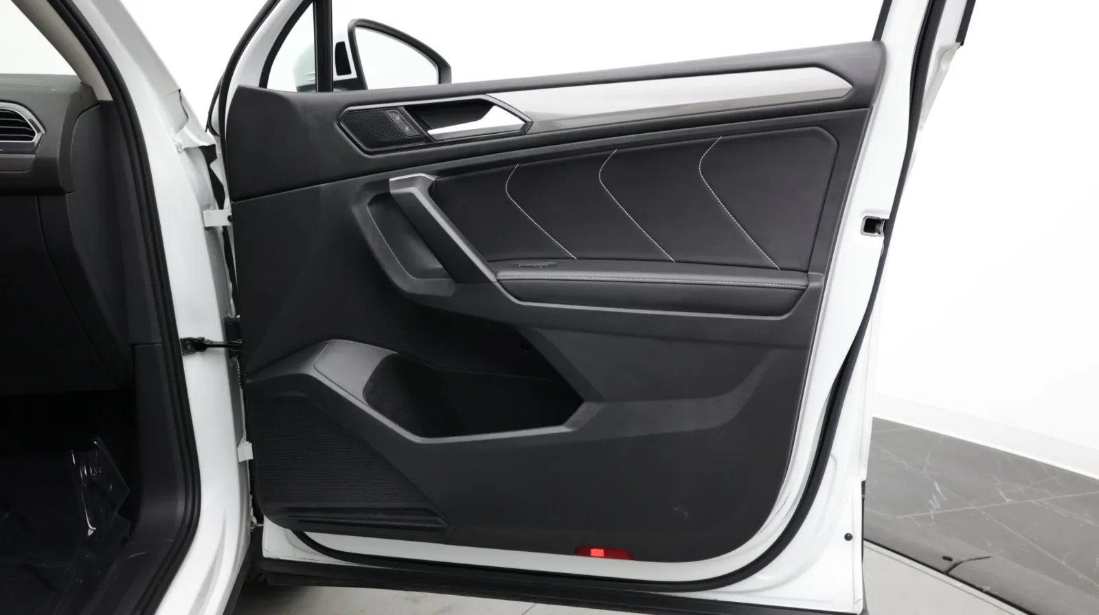 Volkswagen Tiguan photo 36