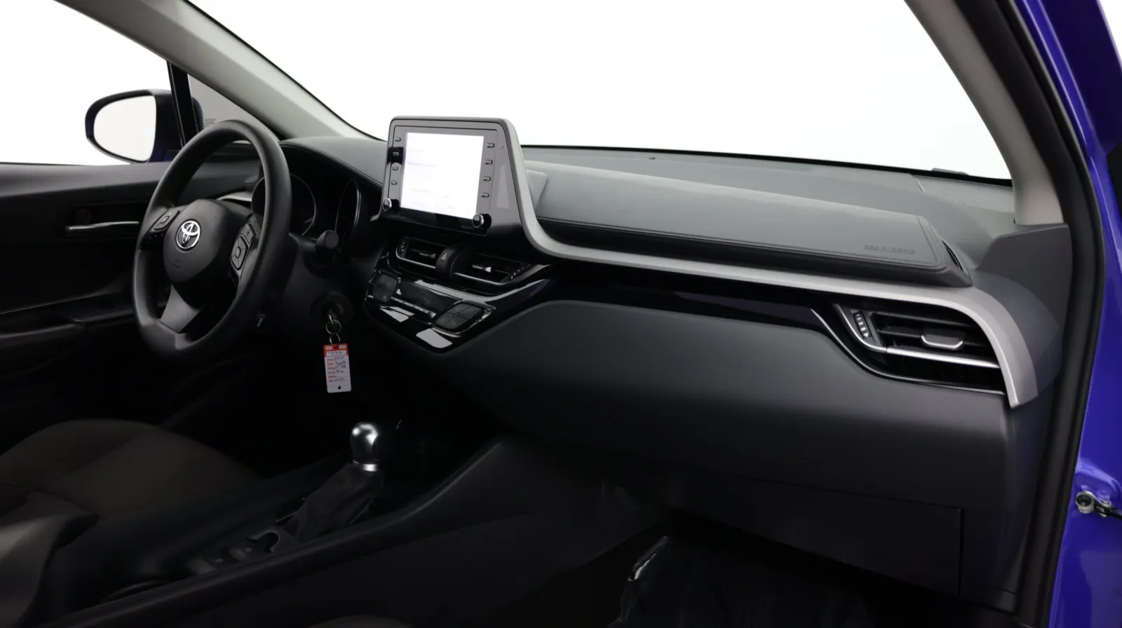 Toyota C-HR photo 33