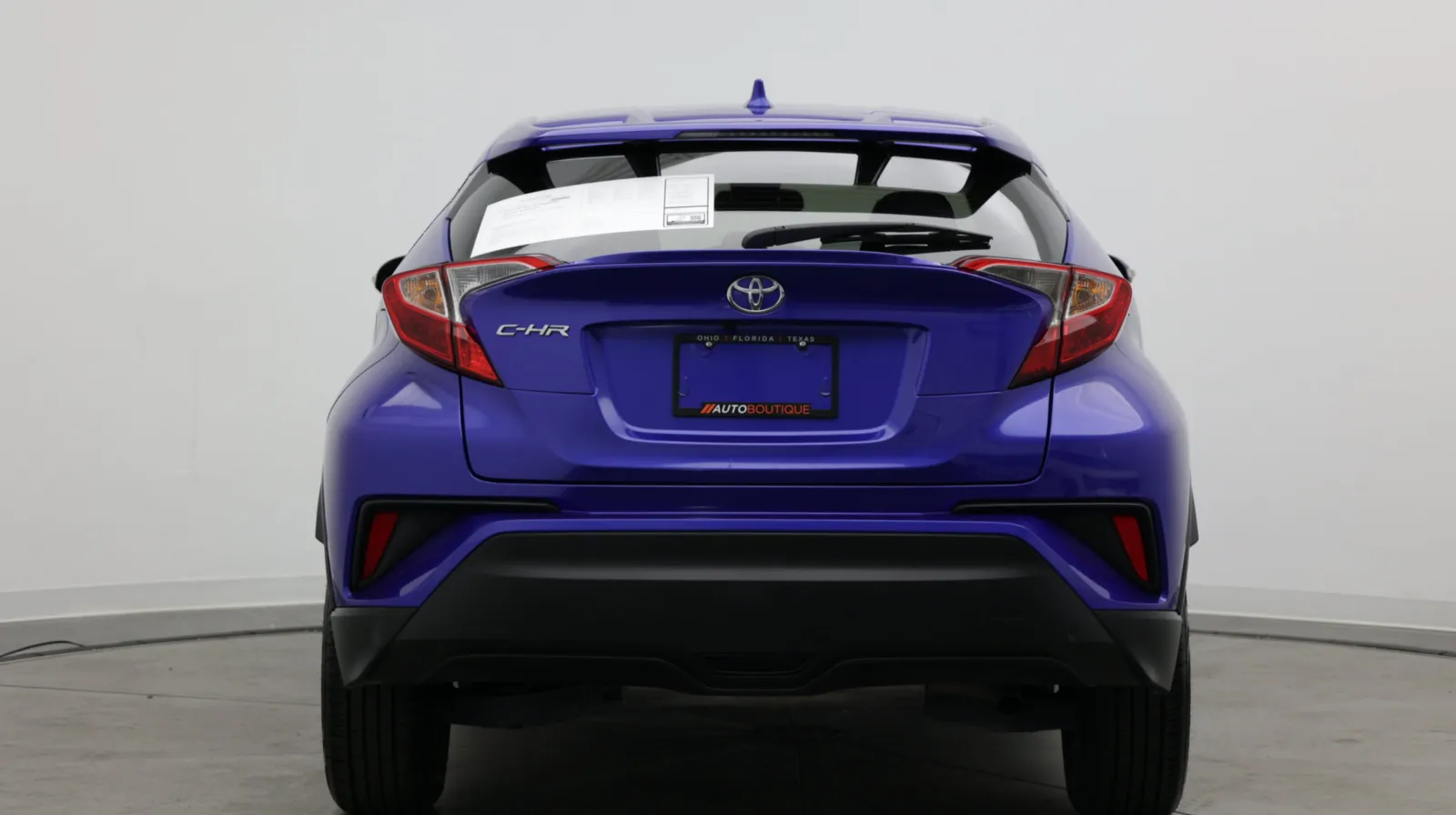 Toyota C-HR photo 6
