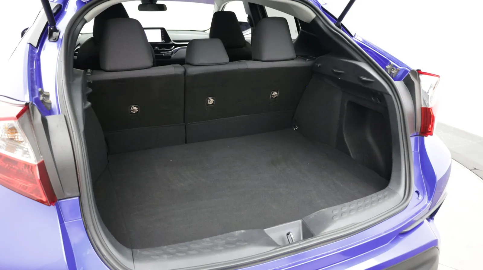 Toyota C-HR photo 27