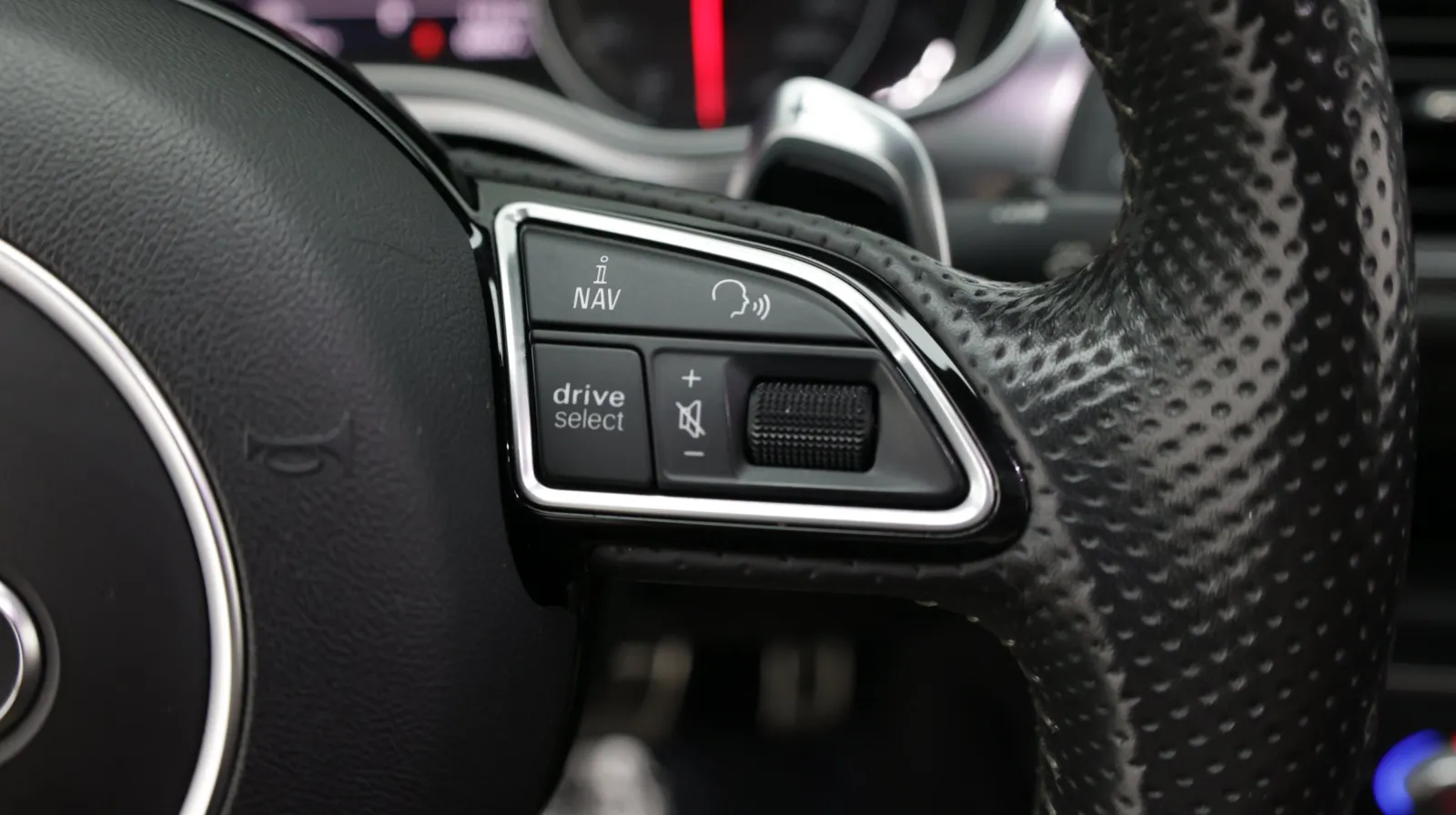 Audi RS 7 photo 29