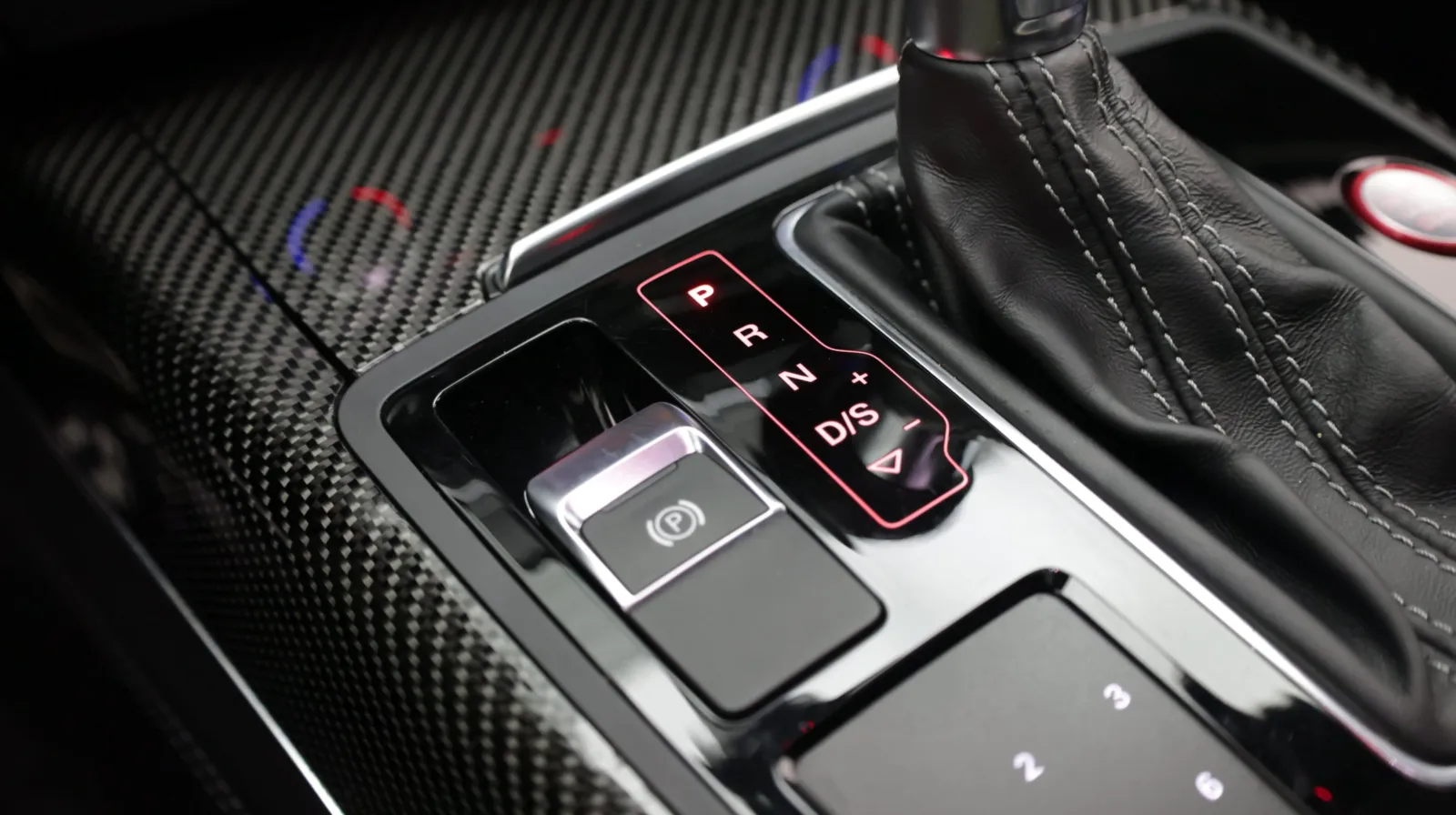 Audi RS 7 photo 33