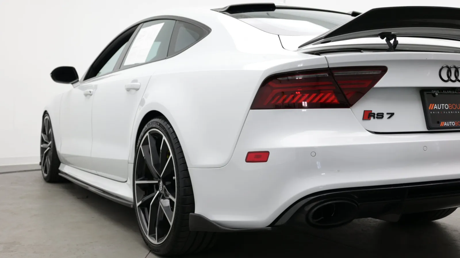 Audi RS 7 photo 12