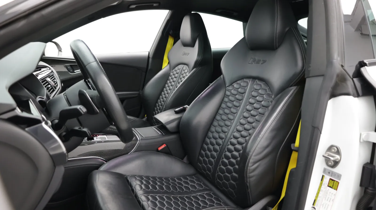 Audi RS 7 photo 21