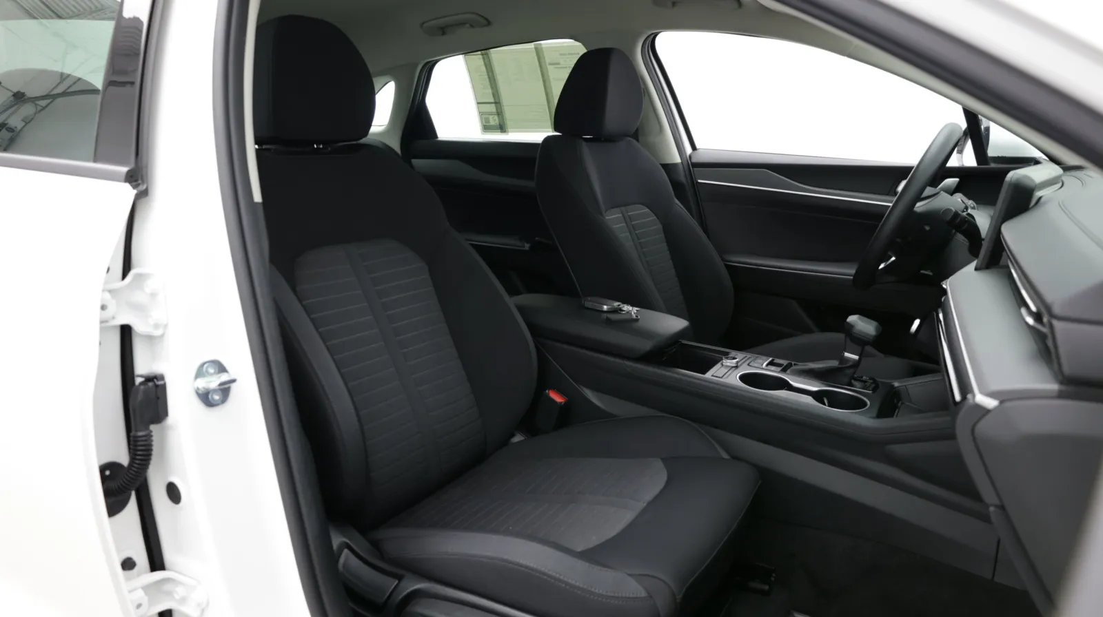 Kia K5 photo 34