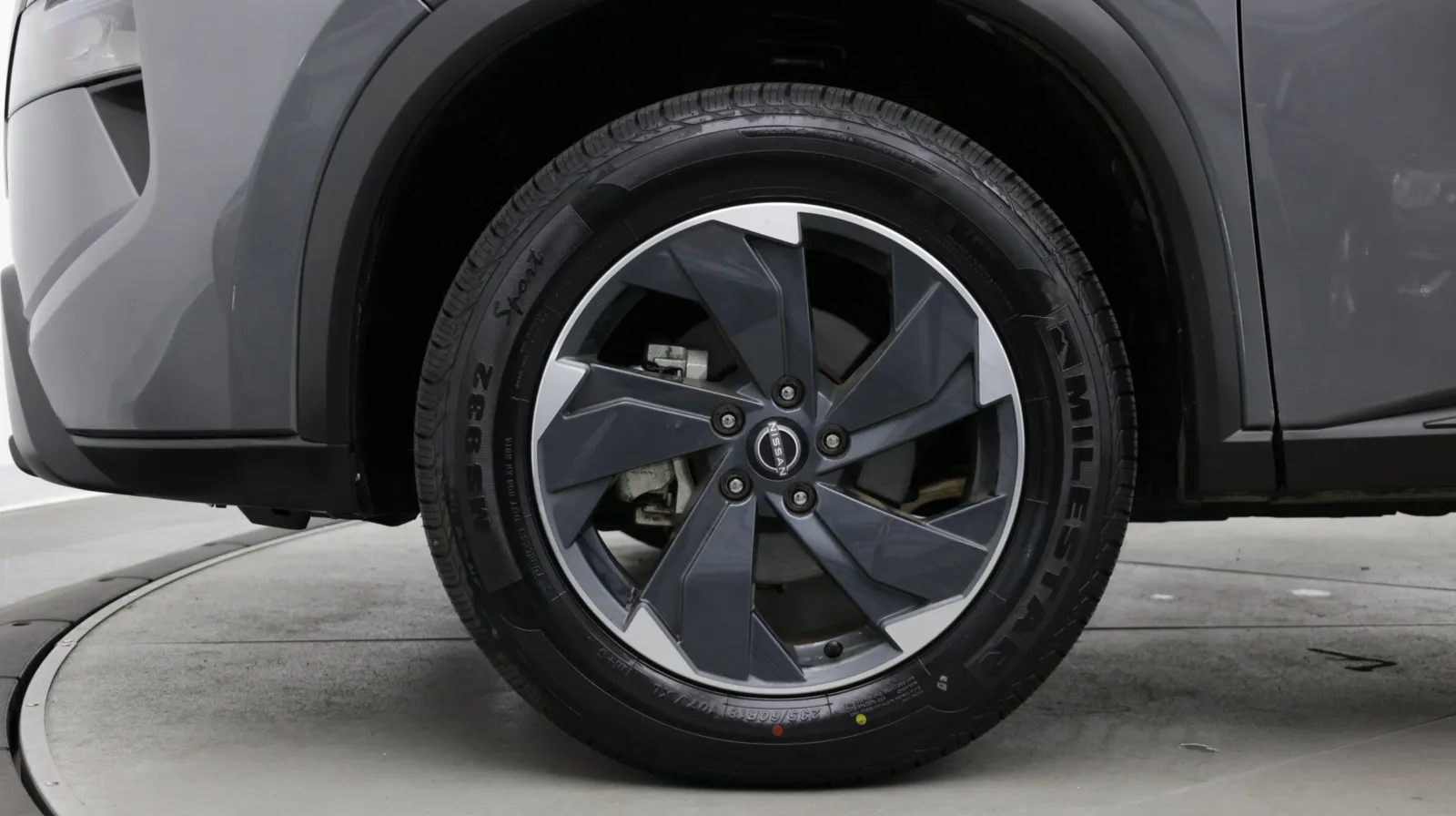 Nissan Rogue photo 8