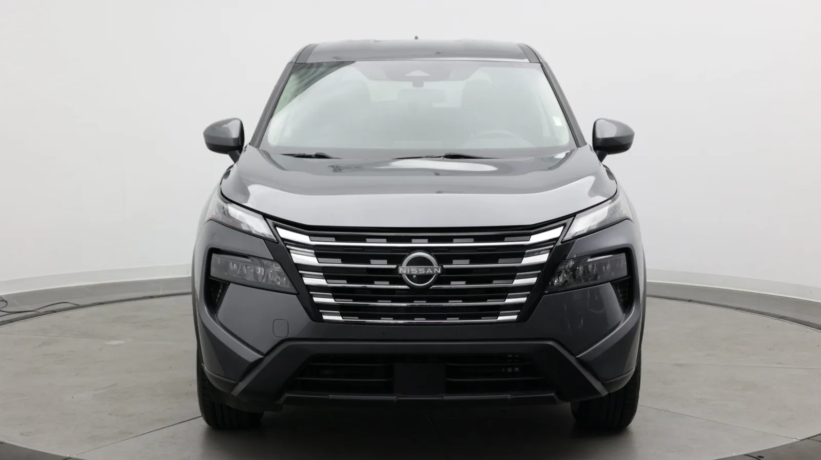 Nissan Rogue photo 2
