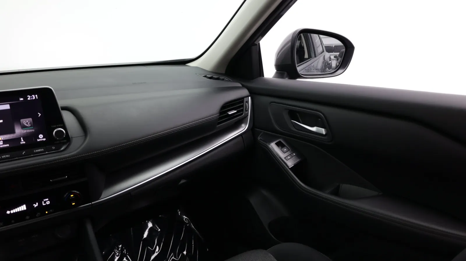 Nissan Rogue photo 29