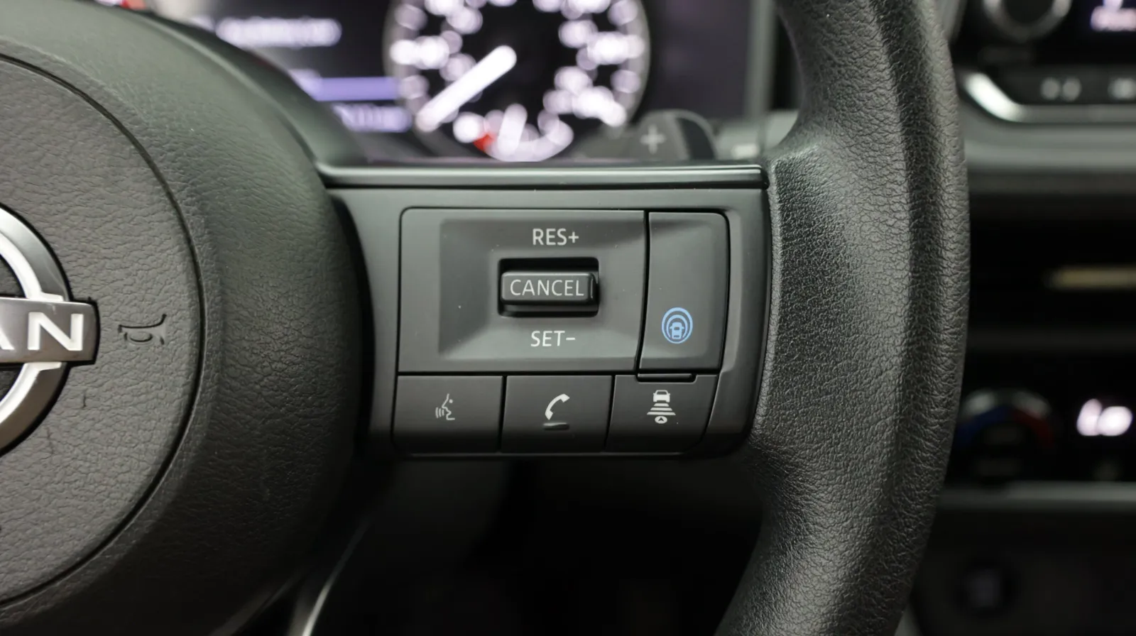 Nissan Rogue photo 23