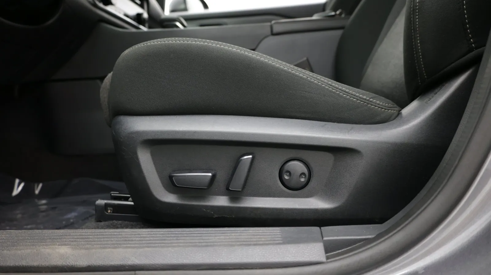 Nissan Rogue photo 14