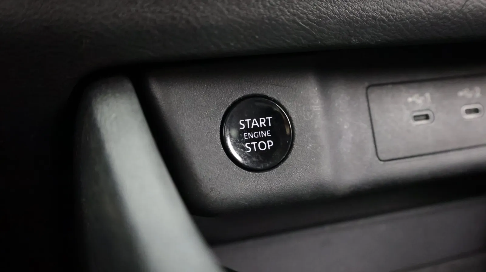 Nissan Rogue photo 19