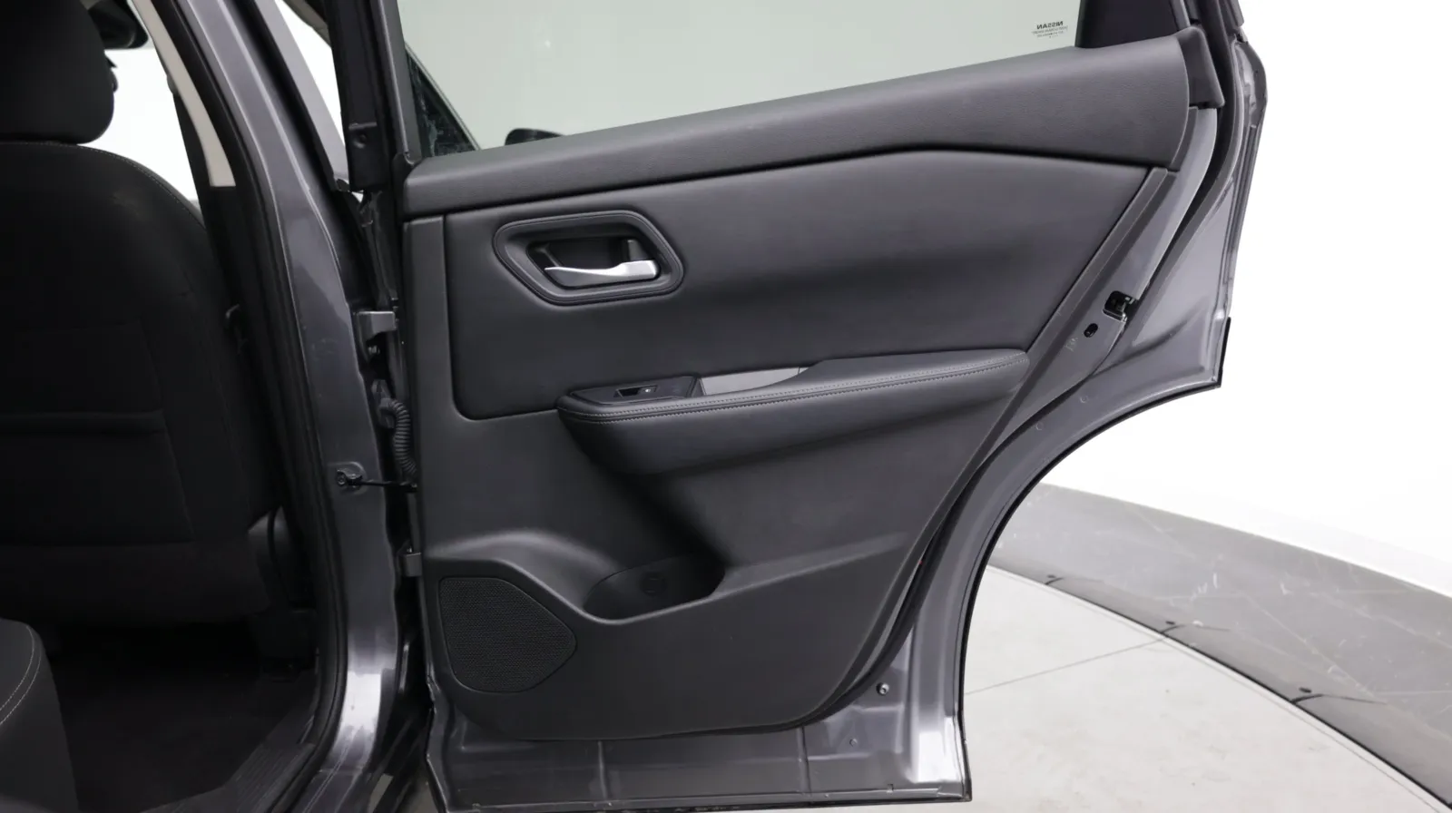 Nissan Rogue photo 32