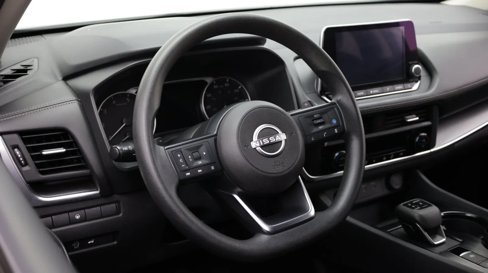 Nissan Rogue photo 10
