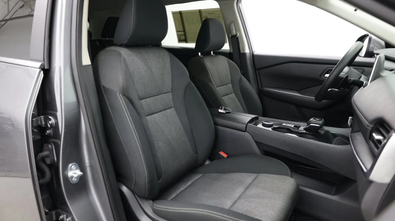 Nissan Rogue photo 36