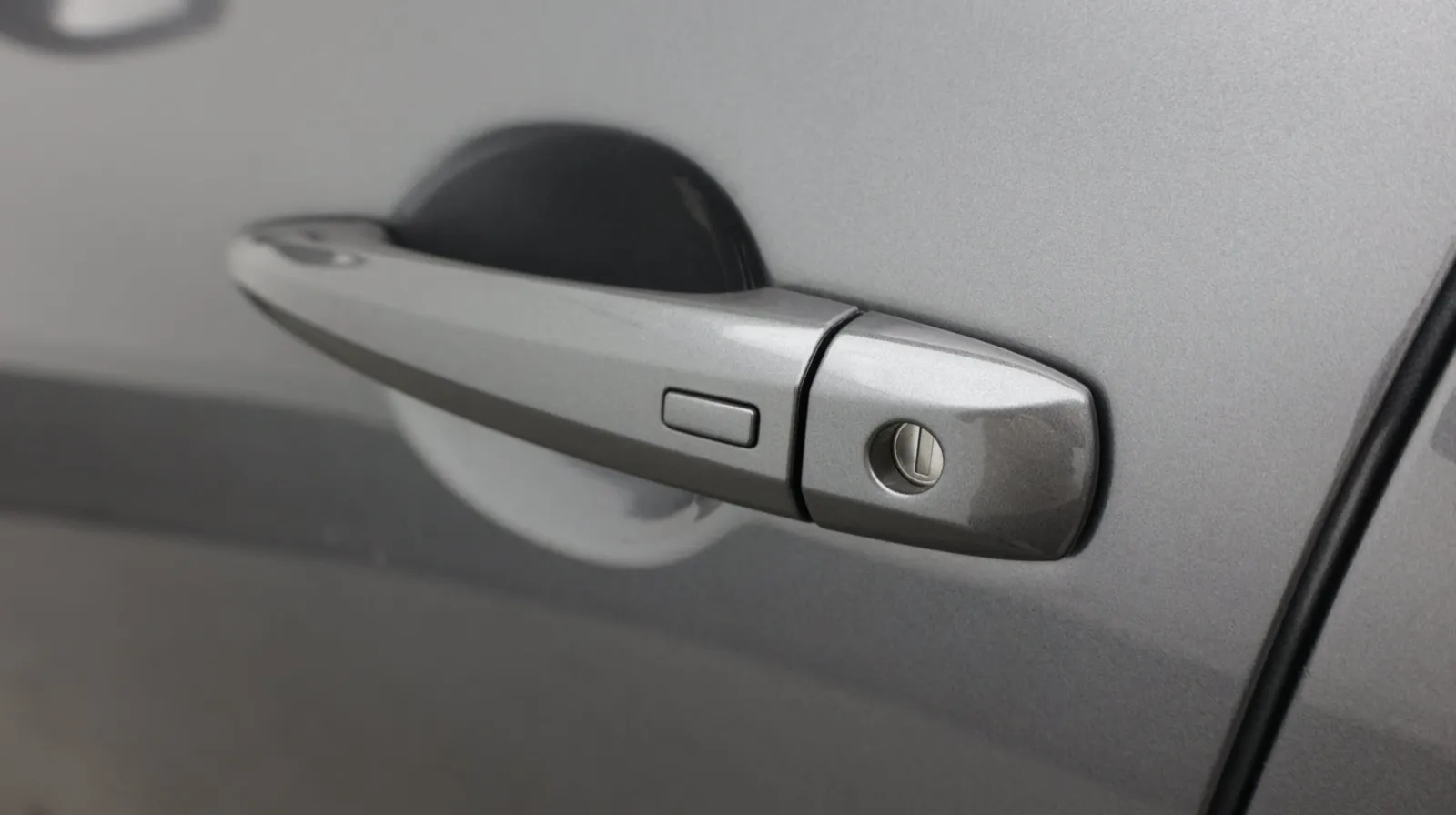 Nissan Rogue photo 9