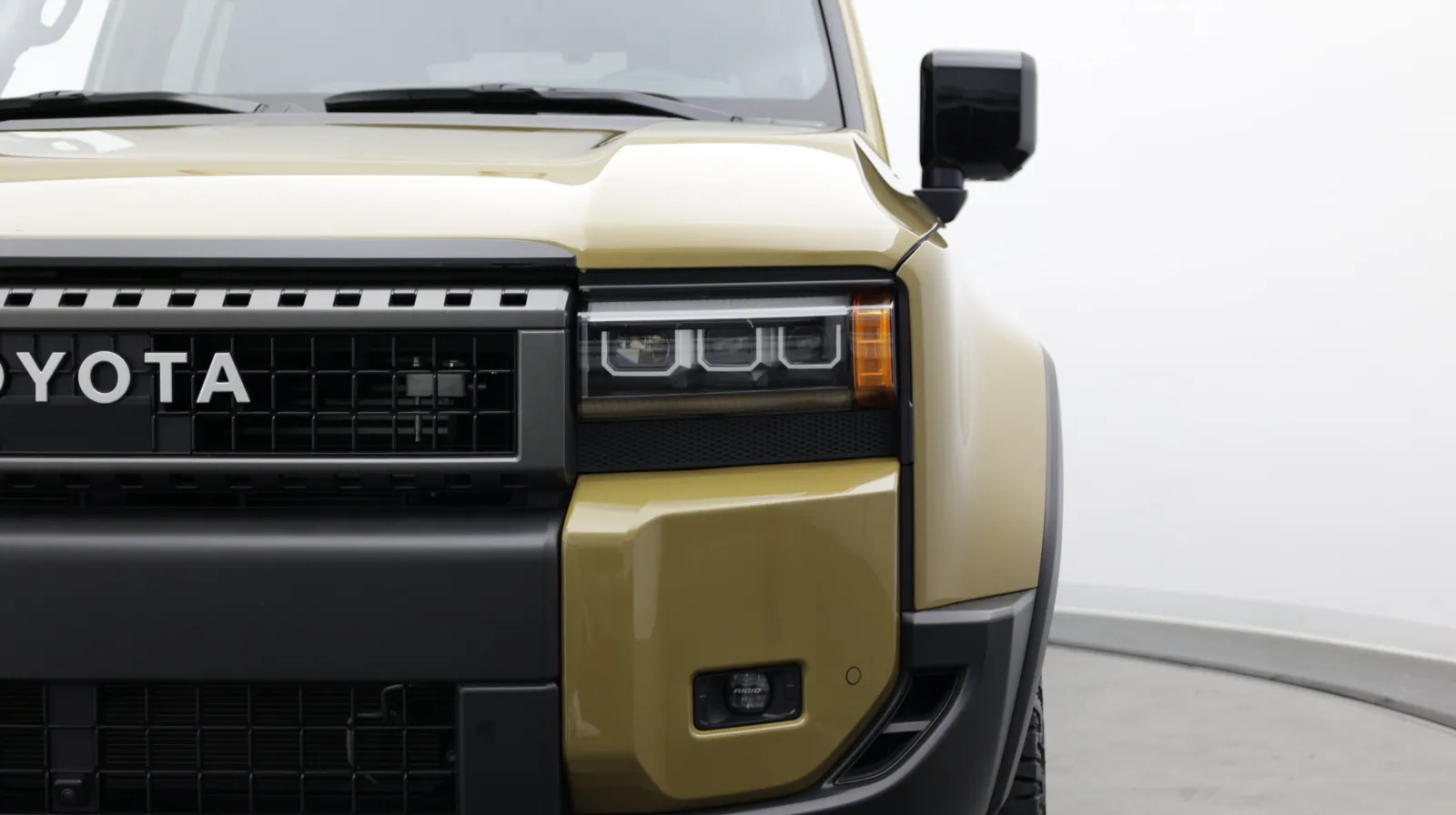 Toyota Land Cruiser photo 9