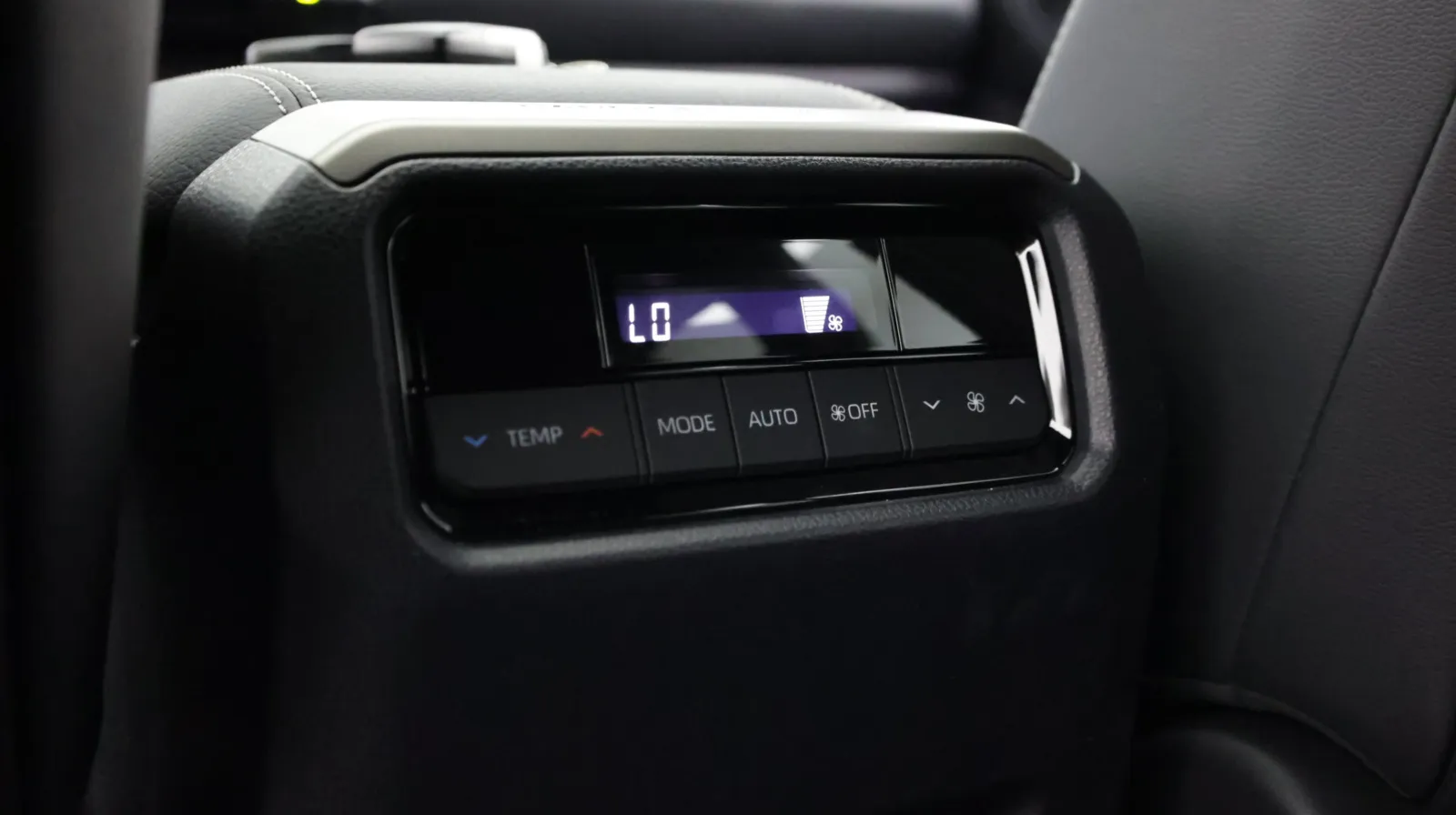 Toyota Land Cruiser photo 37