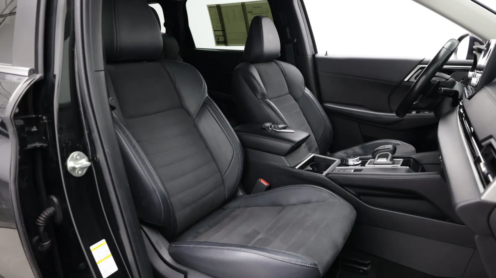 Mitsubishi Outlander photo 39