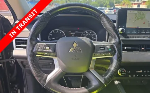 More photos of 2022 Mitsubishi Outlander SE at Auto Boutique Florida, FL