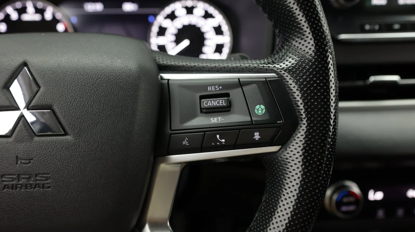 Mitsubishi Outlander photo 24