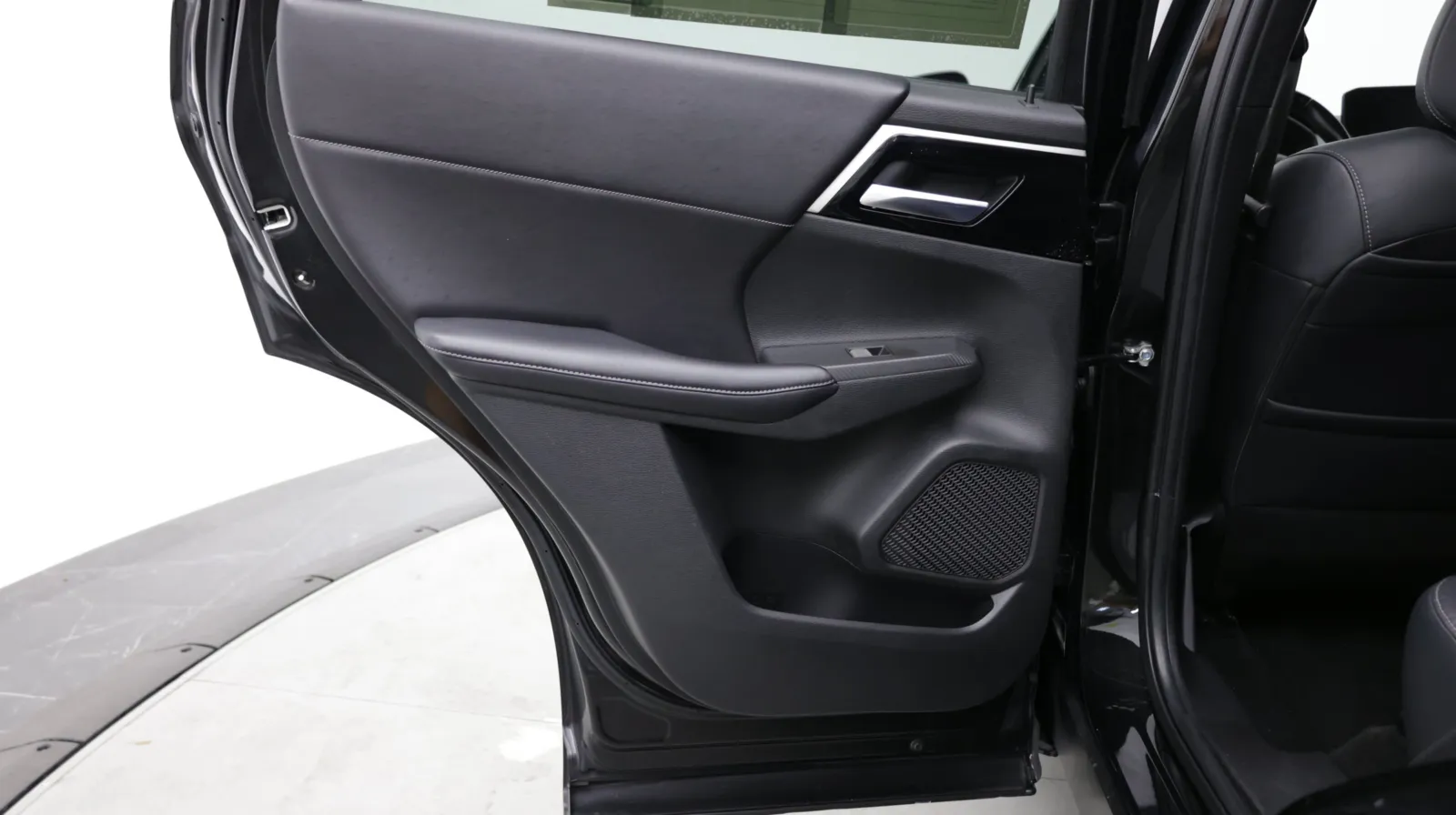 Mitsubishi Outlander photo 27