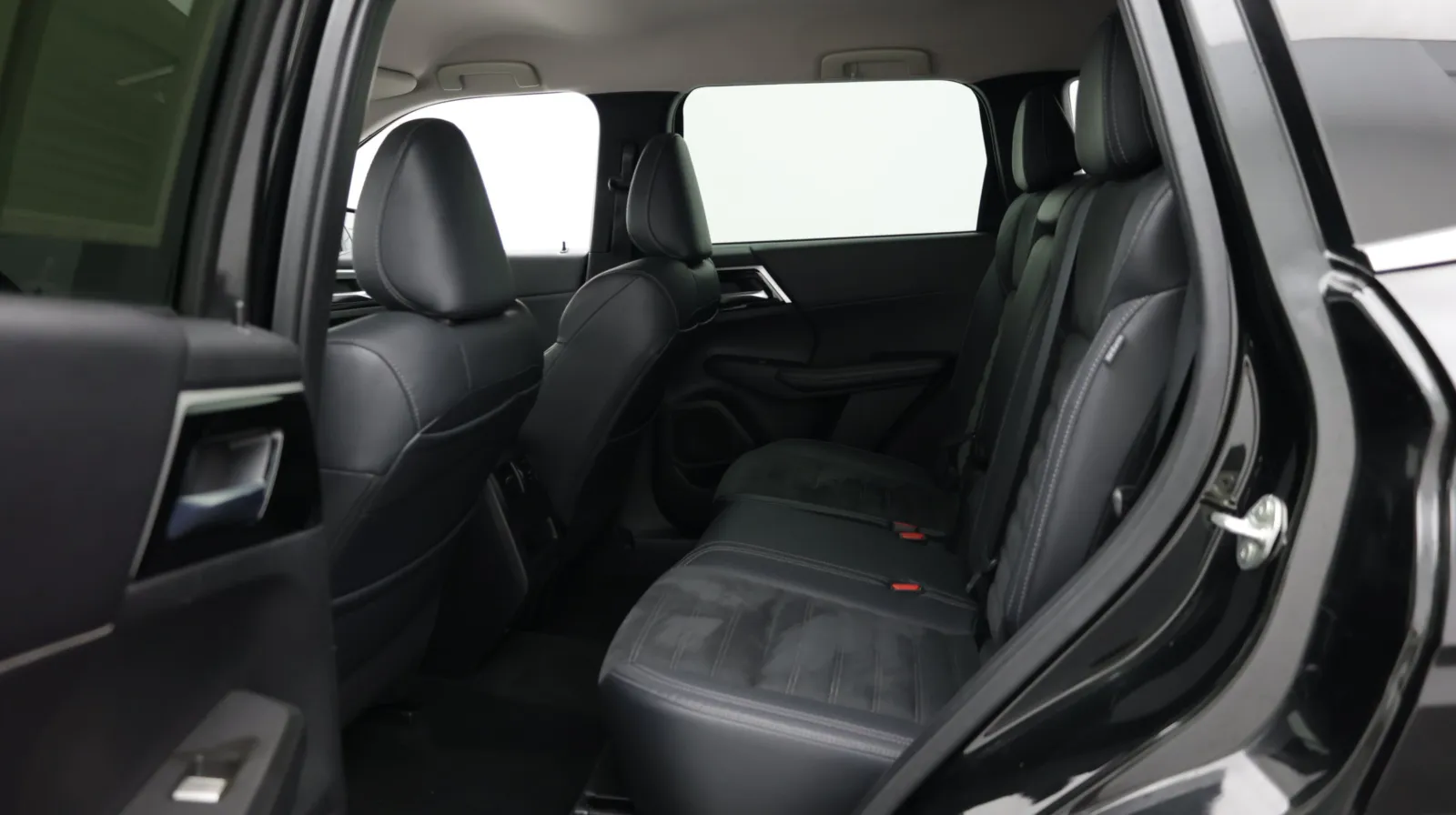 Mitsubishi Outlander photo 26