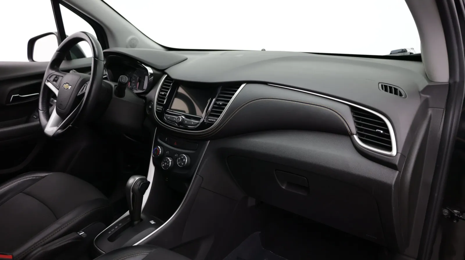 Chevrolet Trax photo 34