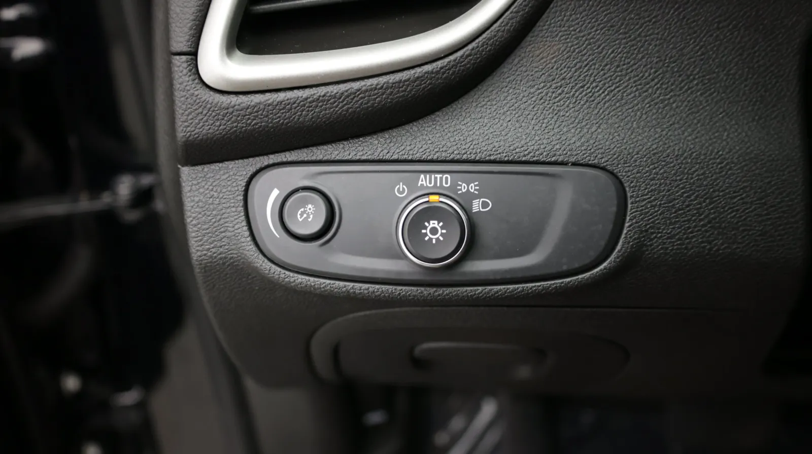 Chevrolet Trax photo 15