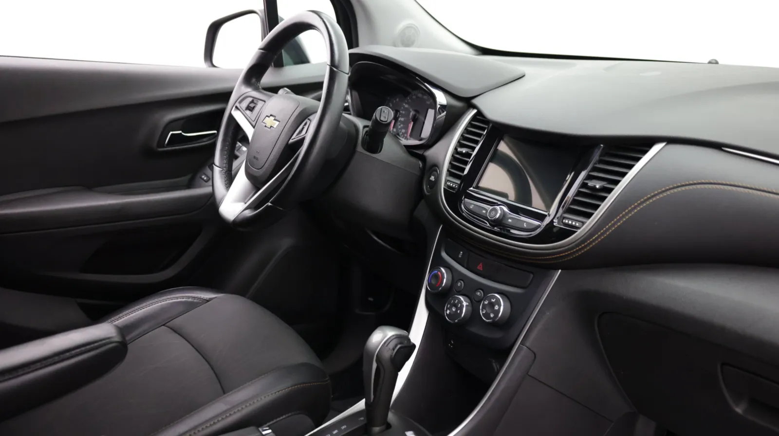 Chevrolet Trax photo 32