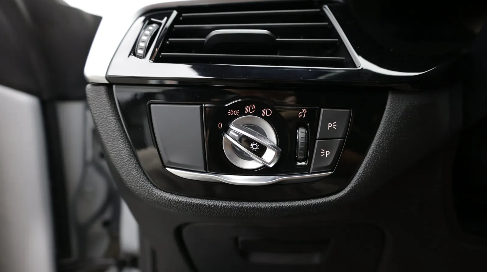 BMW 6 Series photo 14