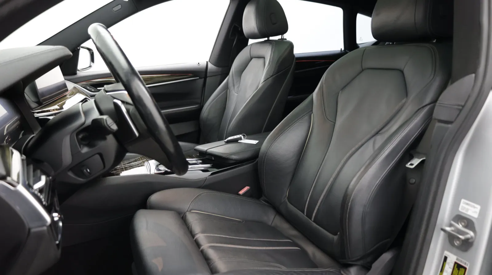 BMW 6 Series photo 13