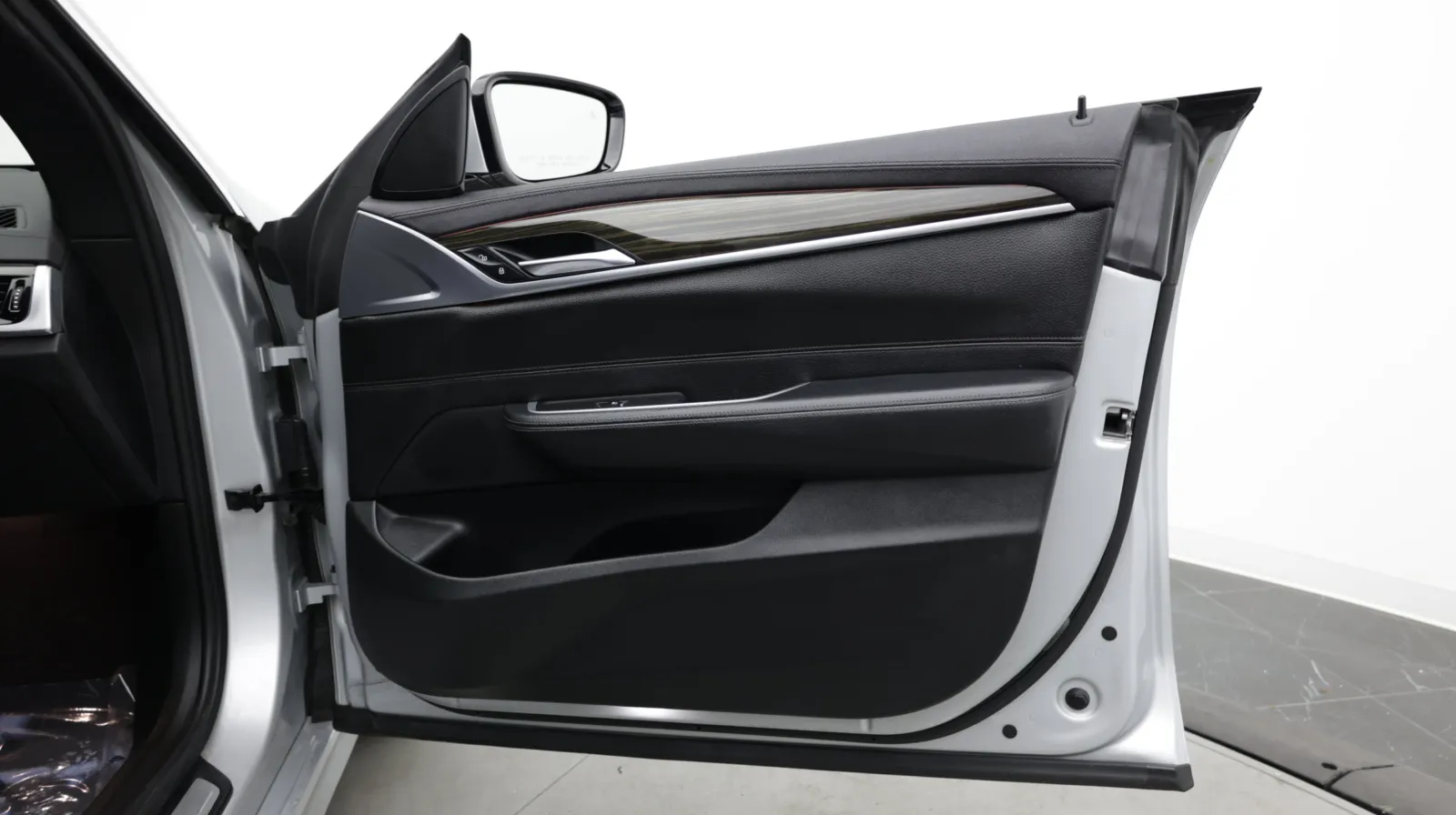 BMW 6 Series photo 36