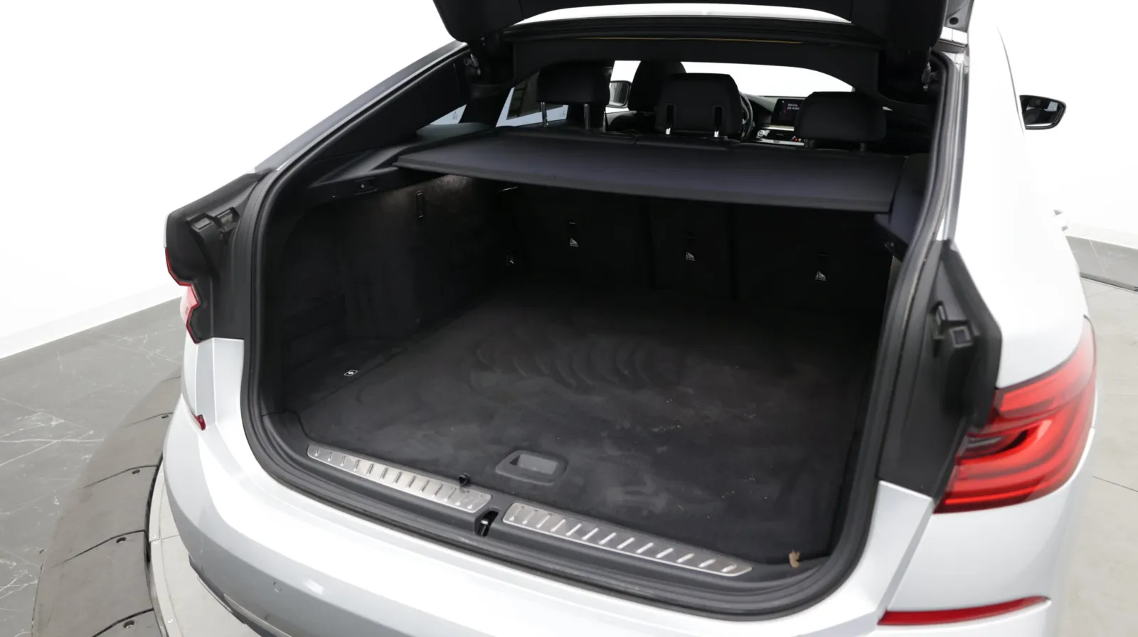 BMW 6 Series photo 32