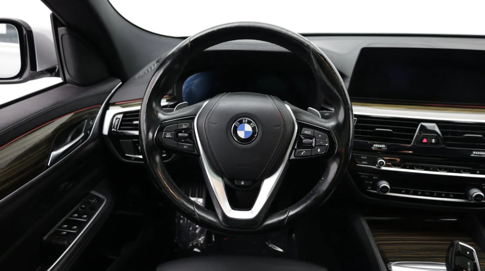 BMW 6 Series photo 28