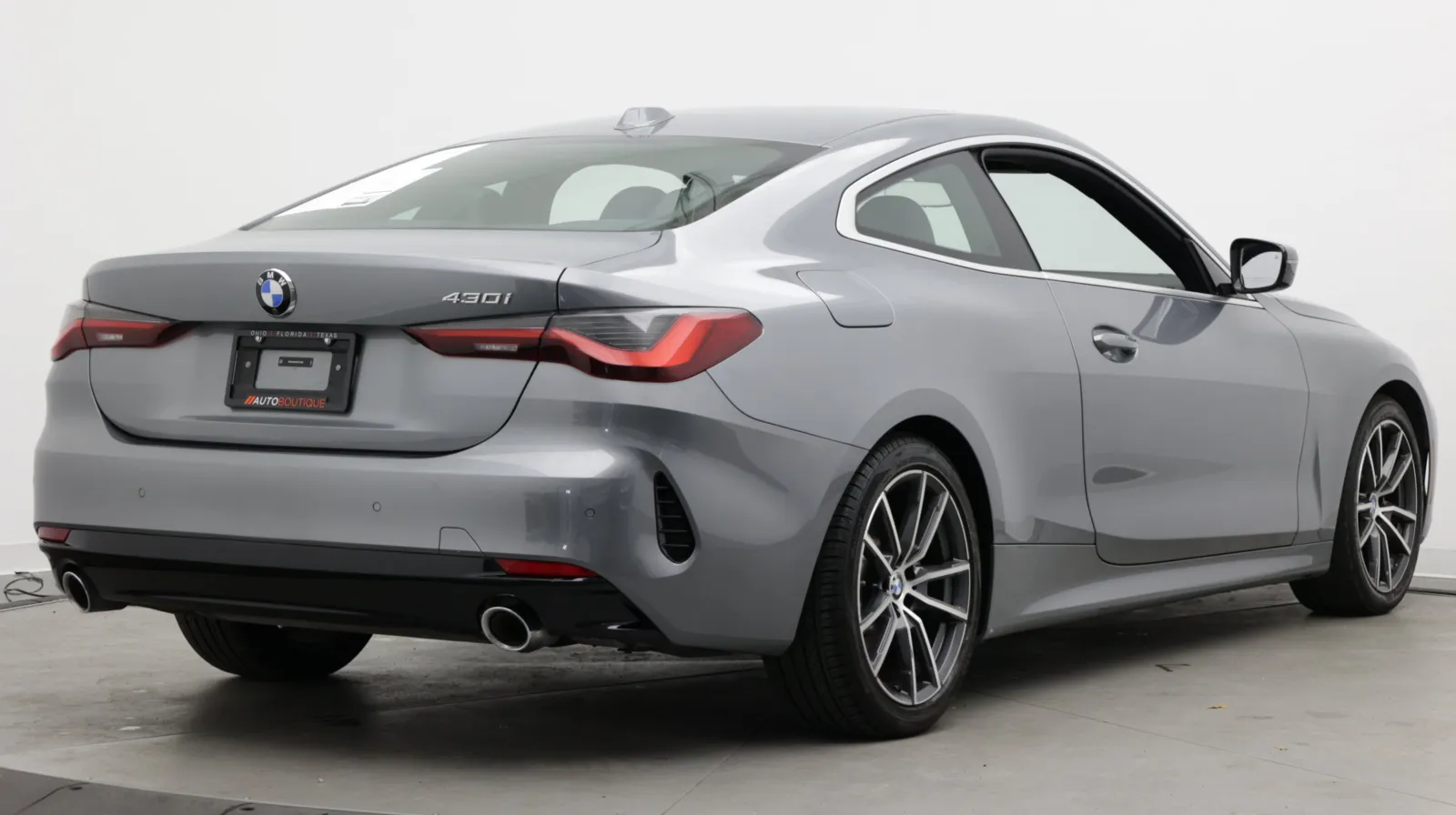 BMW 4 Series photo 9
