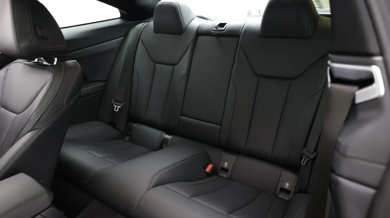 BMW 4 Series photo 18