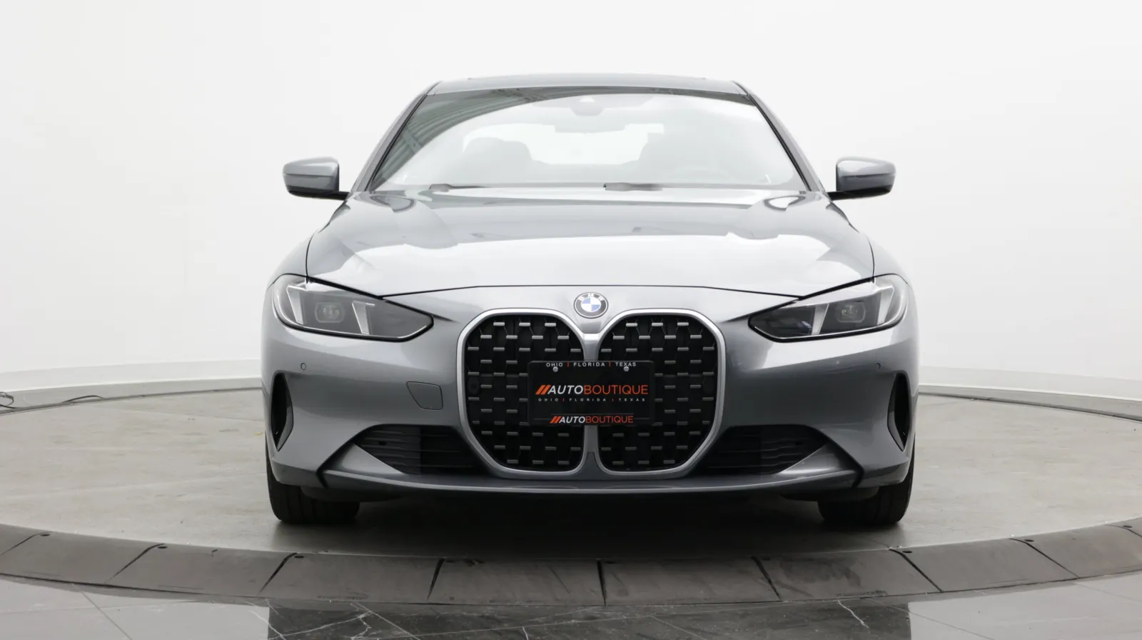 BMW 4 Series photo 2