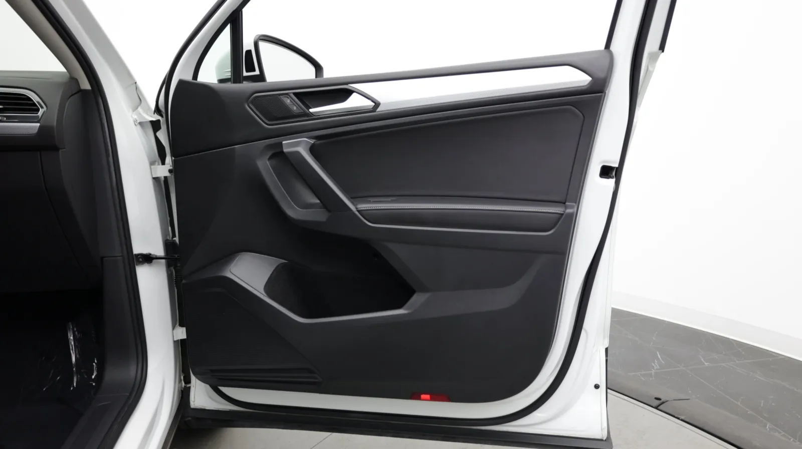 Volkswagen Tiguan photo 33