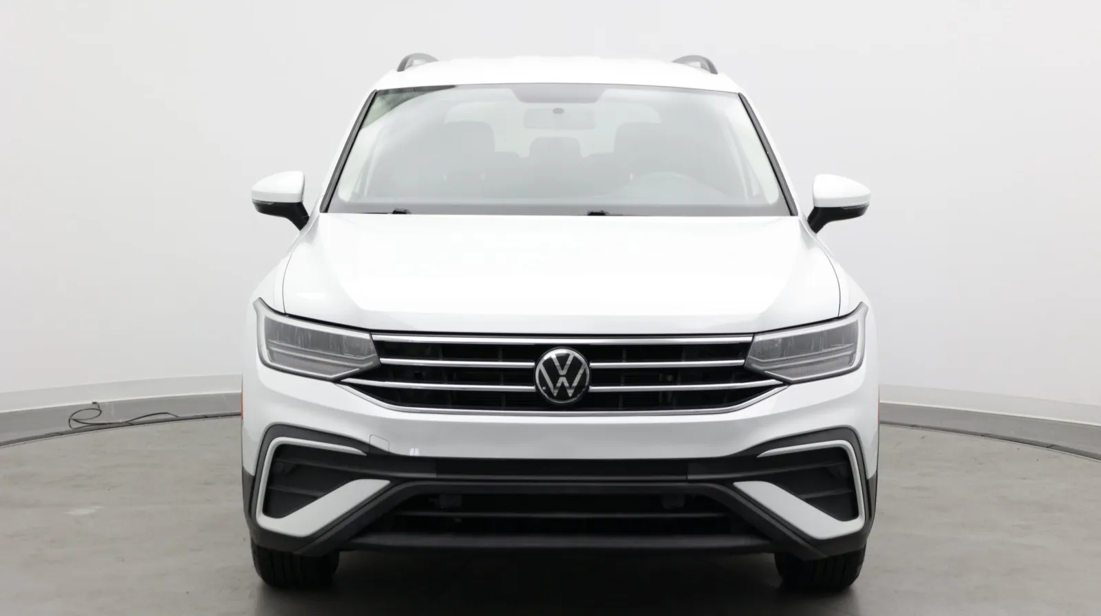 Volkswagen Tiguan photo 2