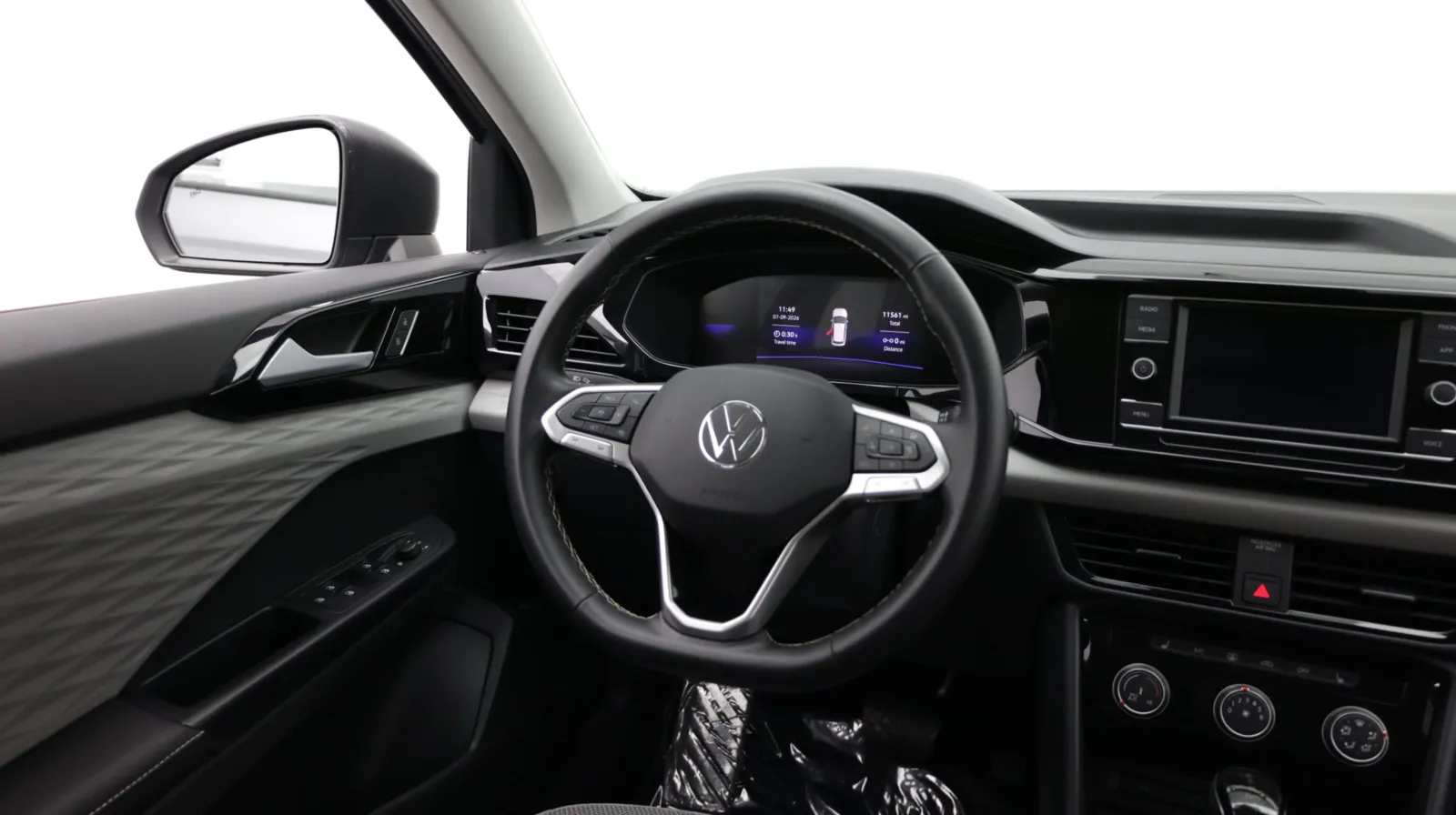 Volkswagen Taos photo 24