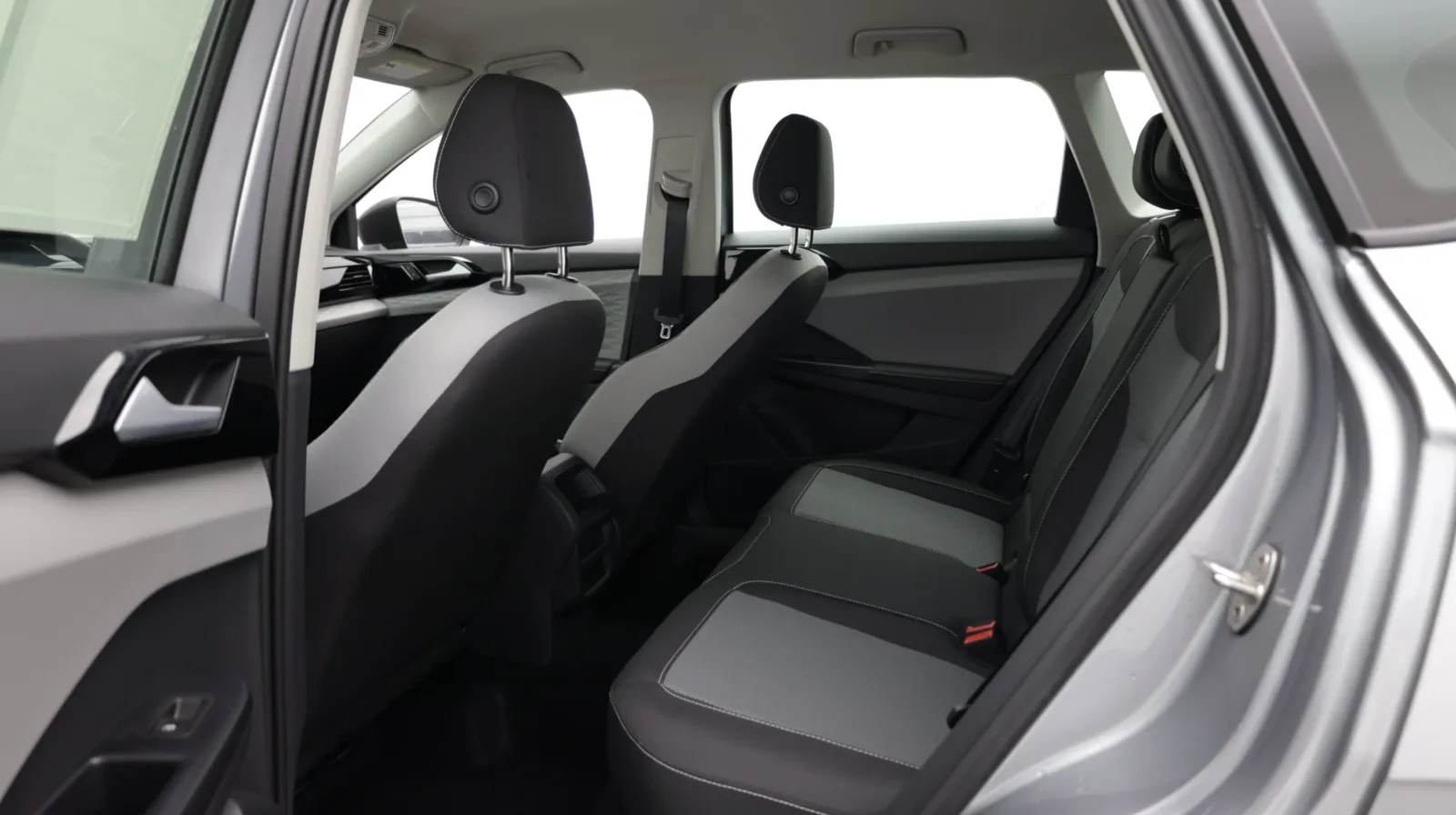 Volkswagen Taos photo 21