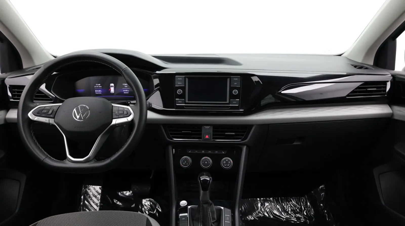 Volkswagen Taos photo 25
