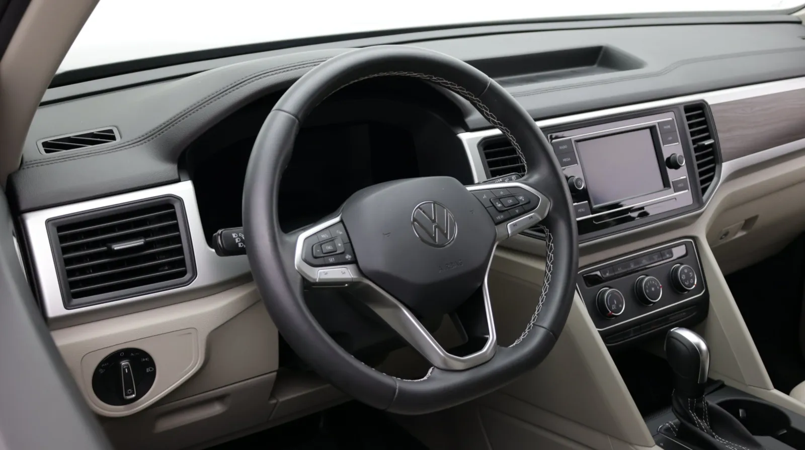 Volkswagen Atlas photo 9