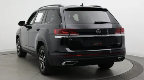 More photos of 2023 Volkswagen Atlas 2.0T SE at Auto Boutique Florida, FL